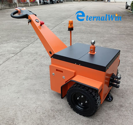 Ciężarówka ciągnika stalowego o znamionowej sile ciągnącej 7000N Prędkość napędowa, obciążenie, rozładunek 2 do 3 km/h, nadająca się do użytku przemysłowego